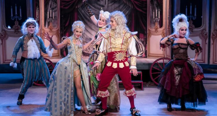 Alexander Wilbert (Frieder), Stefanie Bock (Gräfin Cosel), Laura Mann (Isabella), Oliver Morschel (Augsut der Starke), Karina Schwarz (Maria) &copy; Robert Jentzsch