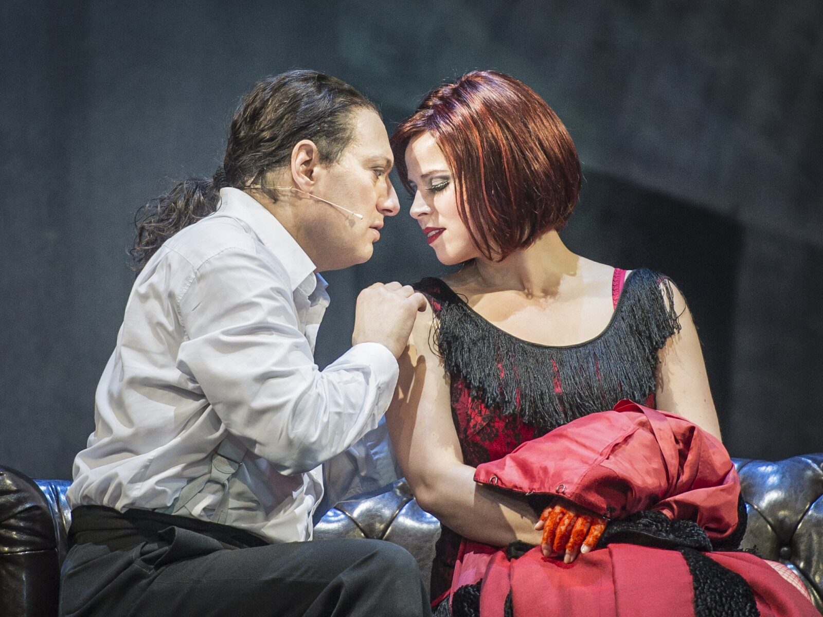 Randy Diamond (Dr. Jekyll), Julia Gámez Martin (Lucy Harris) &copy; @ Rupert Larl