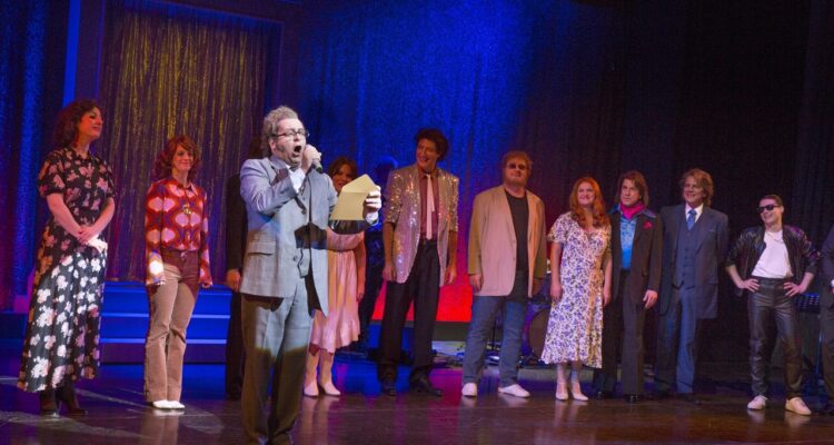 Cornelia Löhr (Vicky Leandros), Cornelia Wöß (Juliane Werding), Leif Scheele (Dieter Thomas Heck), Kerstin Maus (Ingrid Peters), Thilo Andersson (Münchner Freiheit), Ralf Hocke (Klaus Lage), Anja Stange (Cindy), Peter Kampschulte (Bert), Dominique Bals (Roland Kaiser), Maurice Daniel Ernst (Falco), Hitparaden-Band &copy; H. Dietz Fotografie