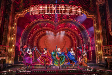 Ensemble von "Moulin Rouge!" in London © Marc Brenner