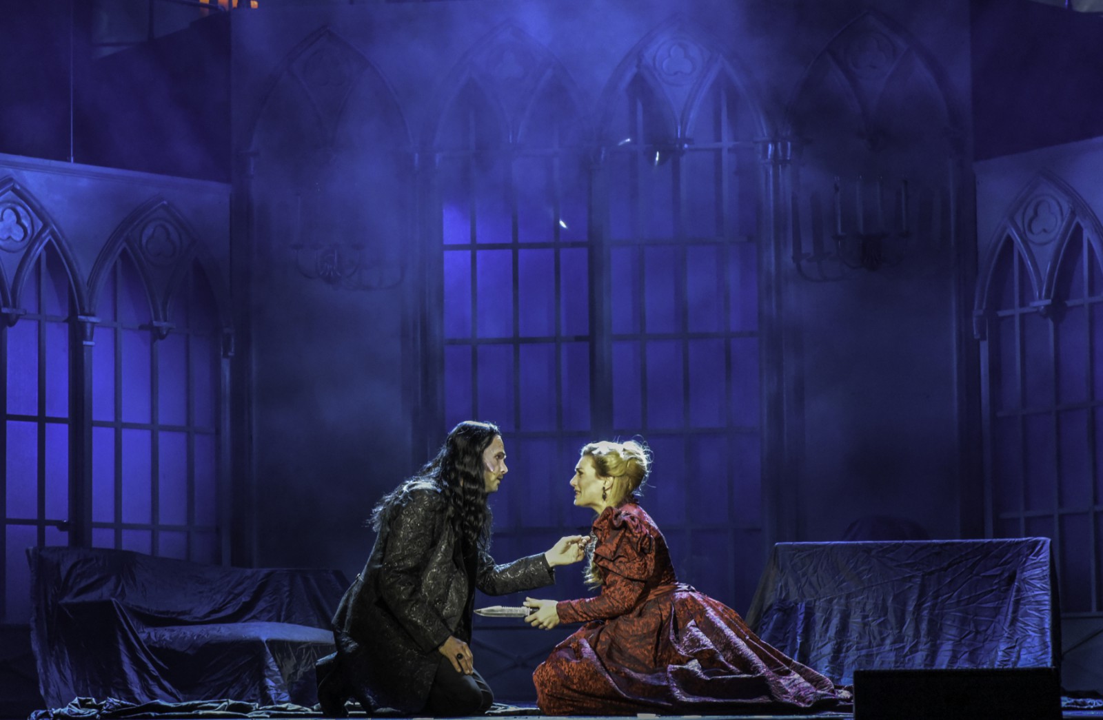 Thomas Borchert (Dracula) & Roberta Valentini (Mina) © Susanne Brill
