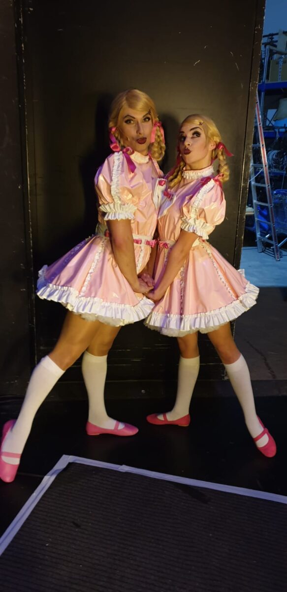 2 Ladies (Chris & Kiara)
