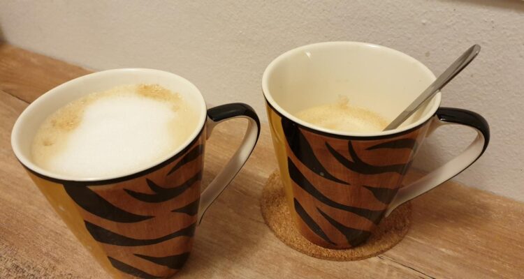 Um 7 Uhr klingelt der Wecker – etwas früher als gewohnt, aber in den Proben muss man immer etwas früher raus – deswegen erstmal Kaffee.