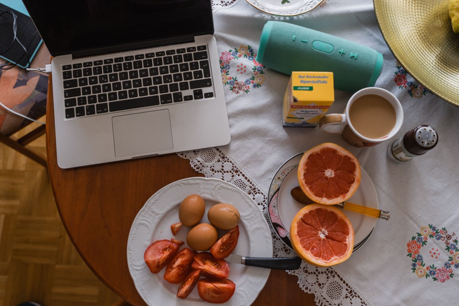 Breakfast of Champions. Low Carb gegen die Plauze!