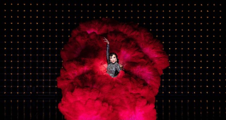 Ruth Brauer-Kvam (Velma) © Barbara Braun