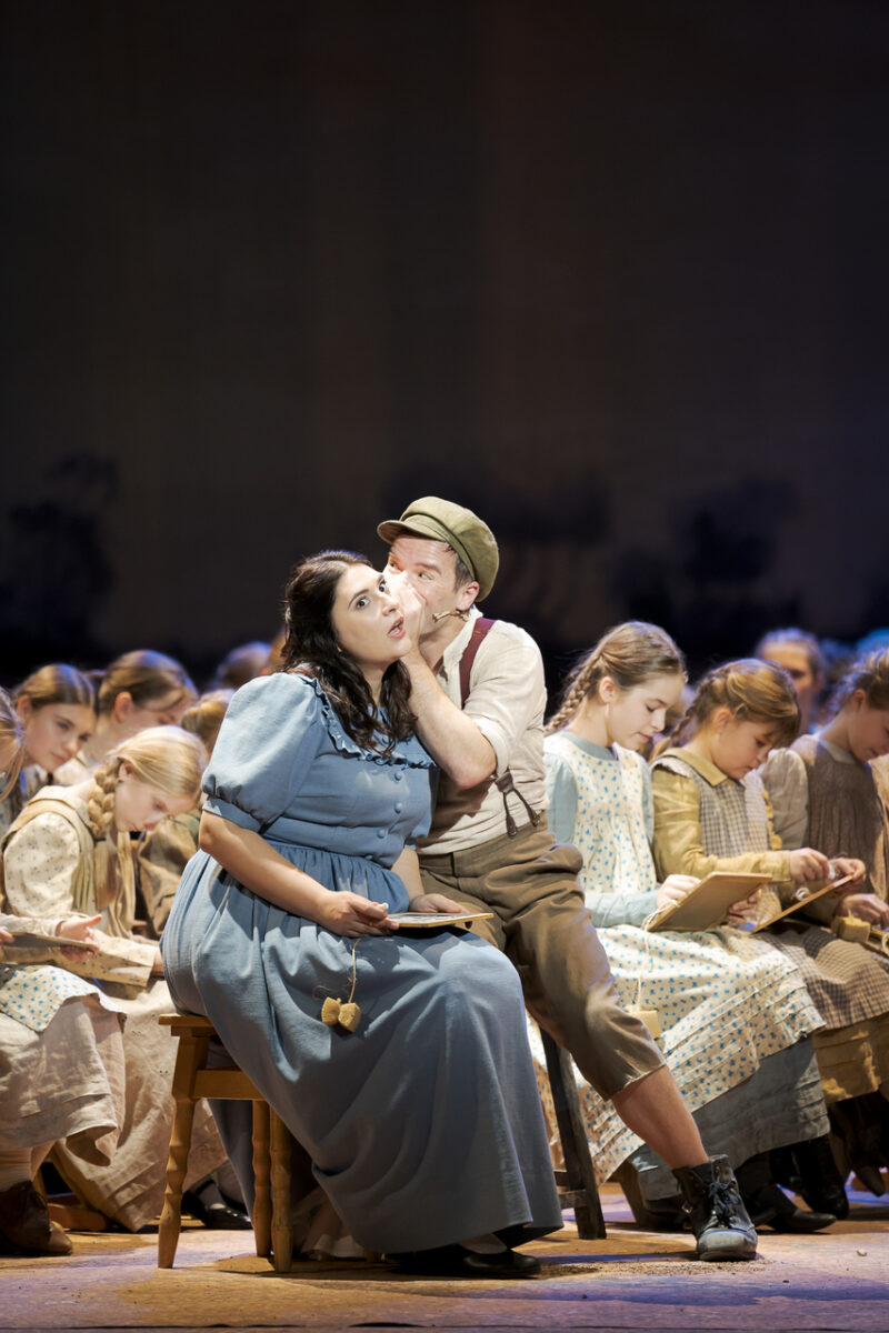 Corina Koller (Becky Thatcher), Tom Schimon (Tom Sawyer), Singschul‘ &copy; Werner Kmetitsch