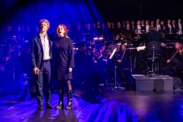 Tobias Bieri, Paula Charlotte Schindler, © Arek Głębocki für das Theater Koblenz