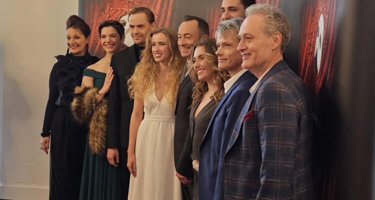 Patricia Nessy, Milica Jovanović, Anton Zetterholm, Lisanne Clémence Veeneman, Christian Struppeck, Laura May Croucher, Roy Goldman, Rob Pelzer, Thomas Sigwald &copy; musicalzentrale