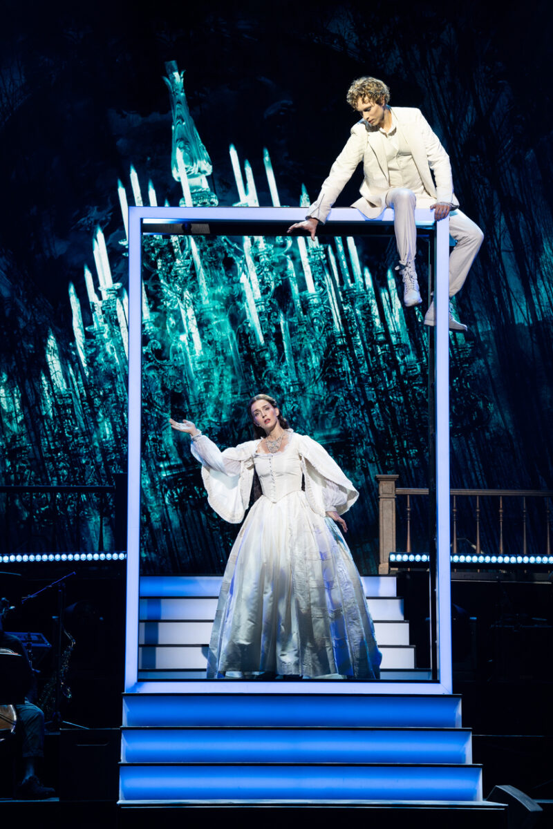 China-Tournee 2024: Annemieke van Dam (Elisabeth), Lukas Mayer (Tod) &copy;