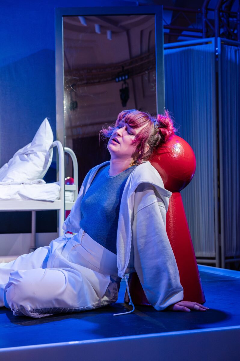 AMY in "Ein wenig Farbe" © Kirsten Nijhof