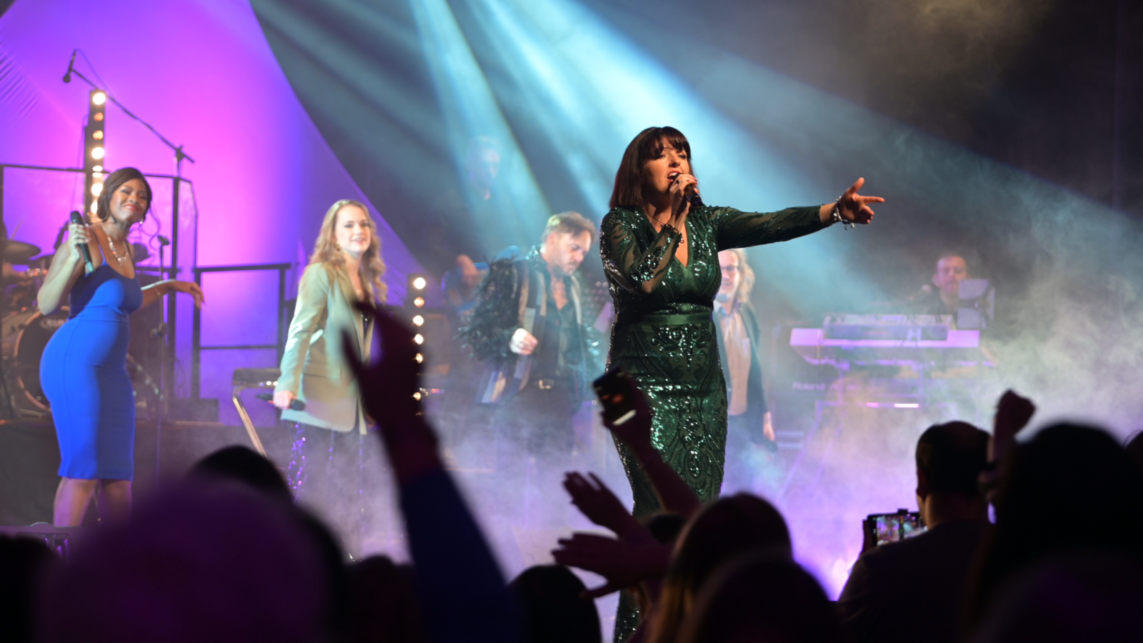 Sharon Sexton, Ensemble © Fachenbach Medienagentur