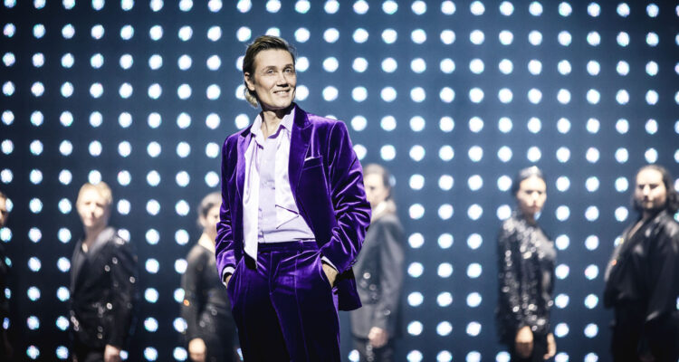Andreas Bieber (Franklin Shepard), Ensemble &copy; Marie Liebig