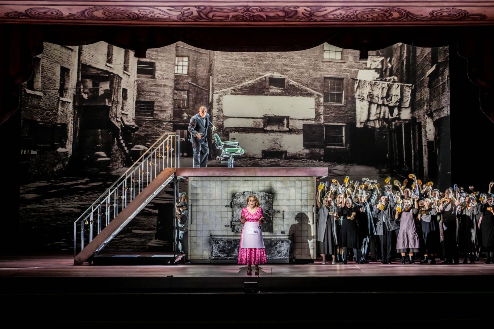 Christopher Purves (Sweeney Todd), Dagmar Manzel (Mrs. Lovett) & Ensemble © Jan Windszus Photography