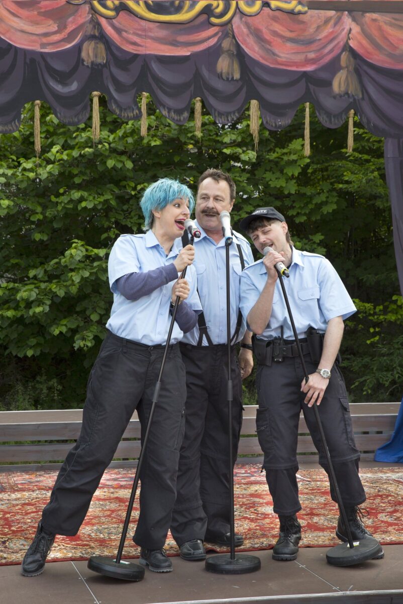 Cornelia Löhr (Anne), Ralf Hocke (Klaus), Maurice Daniel Ernst (Jochen) &copy; Harald Dietz