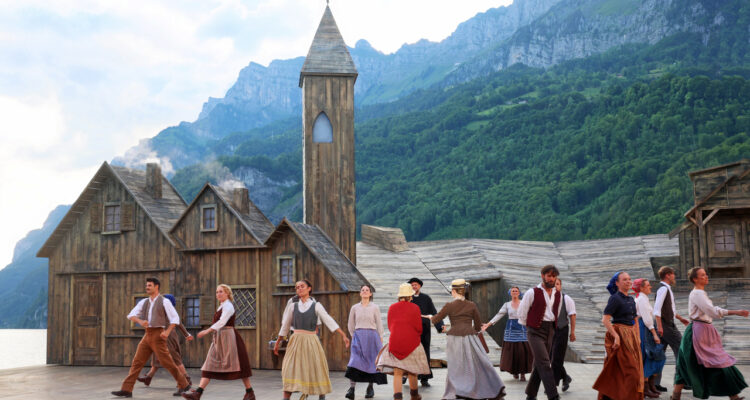 Ensemble &copy; (Andy Mettler)