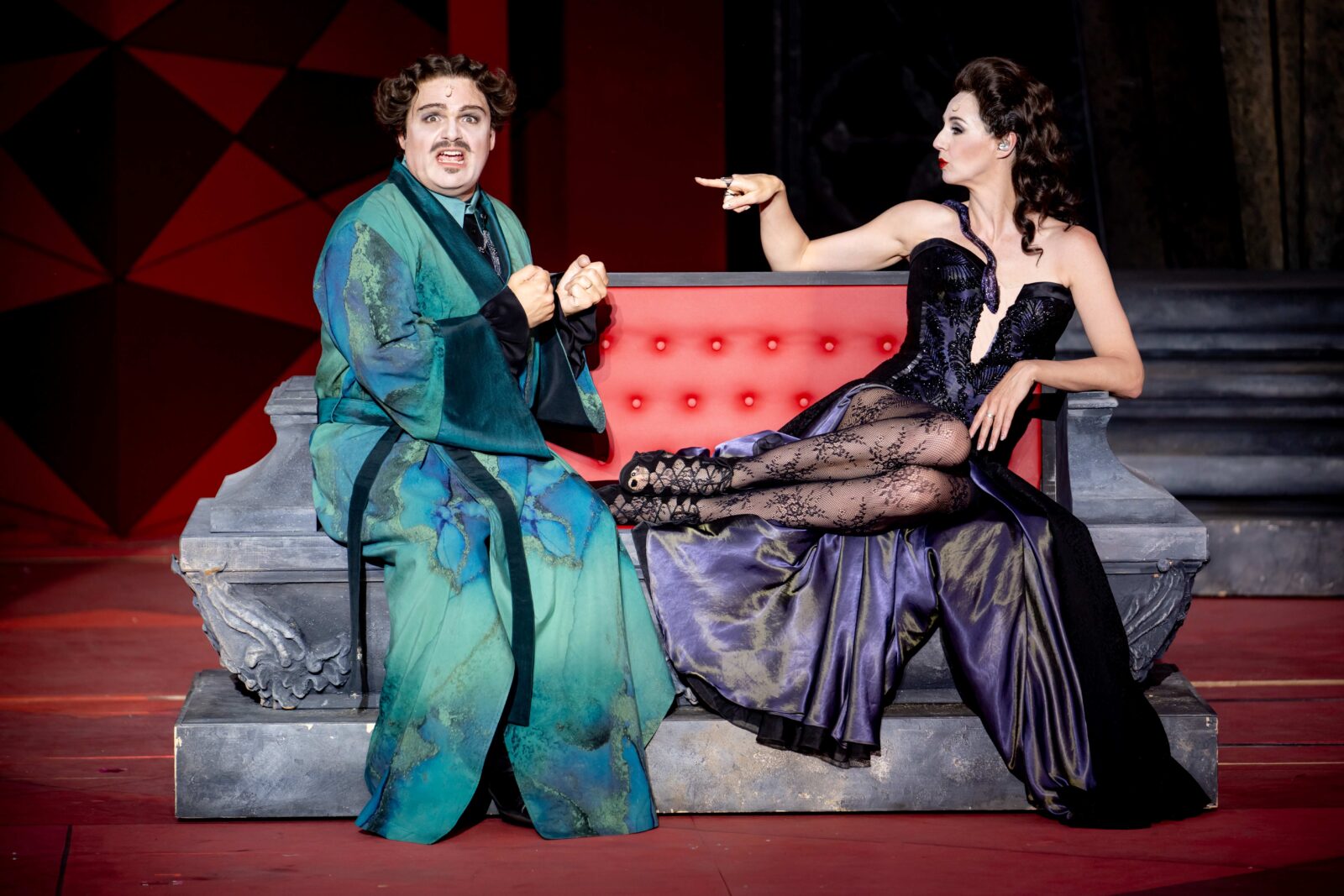 Enrico De Pieri (Gomez), Bettina Mönch (Morticia) &copy; Andreas Lander