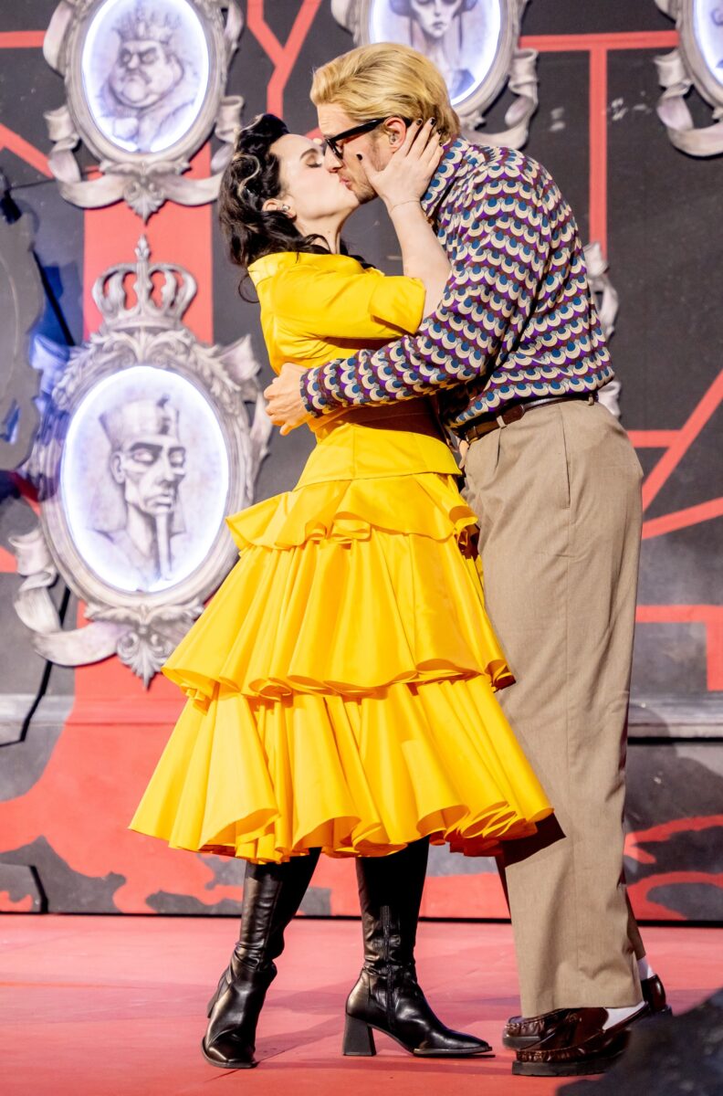 Sandra Leitner (Wednesday), Tobias Joch (Lucas Beineke) &copy; Andreas Lander