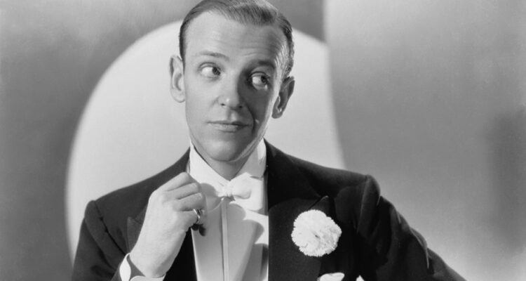 Quelle: Studio publicity still, Public domain, via Wikimedia Commons