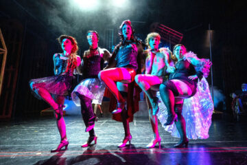 Siri Wiedenbusch (Columbia), Fynn Zinapold (Brad), Paul Worms (Frank'n'Furter), Oscar Seyfert (Rocky), Patricia Hachtel (Janet) © Nilz Böhme