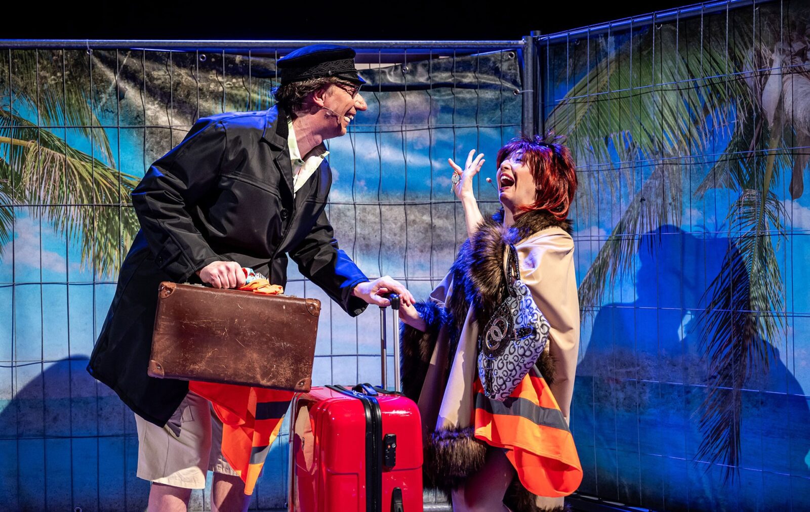 Daniel Heinz (Kurt), Klara Gmiter (Margot) © Udo Krause / theater-schwedt