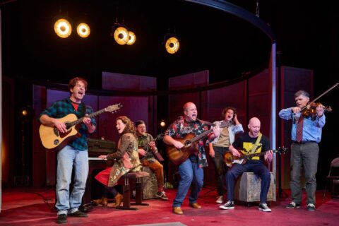 Felix Jeiter (Typ), Feline Zimmermann (Mädchen), Leander Mangelsdorf (Svec), Markus Michalik (Billy), Franziska Theiner (Reza), Daniel Großkämper (Andrej), Oliver Moumouris (Banker) © Patrick Pfeiffer