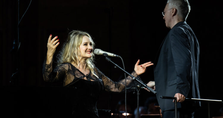 1. Schlosskonzert: Katharine Mehrling singt Piaf © Susanne Reichardt