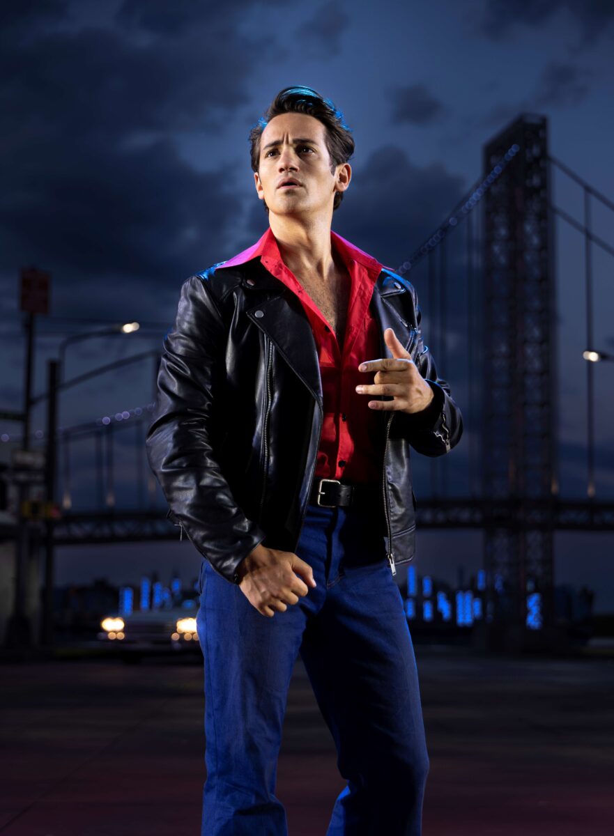 Fabio Diso (Tony Manero) &copy; kurtpinter.com