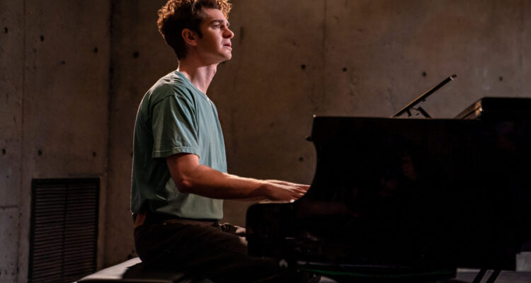 Andrew Garfield (Jonathan Larson) © Courtesy of Netflix