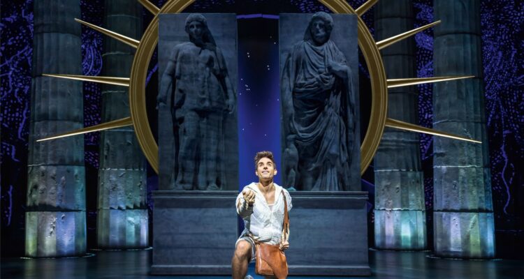 Philipp Büttner in Disneys Hercules &copy; Johan Persson