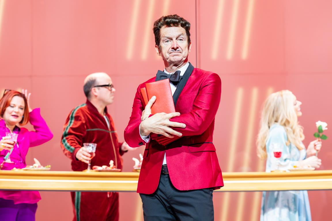 Cast, © Marc Brenner