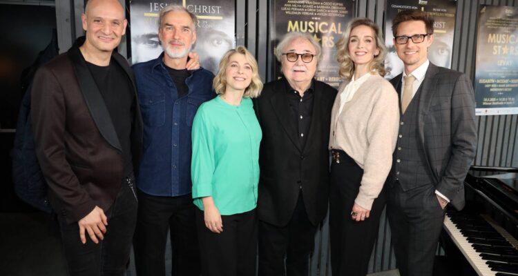 Drew, Sarich, André Bauer, Barbara Obermeier, Sylvester Levay, Annemieke van Dam, Lukas Perman &copy; Perman Productions