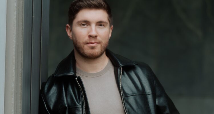 Joey Heindle &copy; Kimberley Schmidt