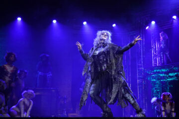 Felicitas Geipel (Grizabella), Ensemble © Sandra Tutsch
