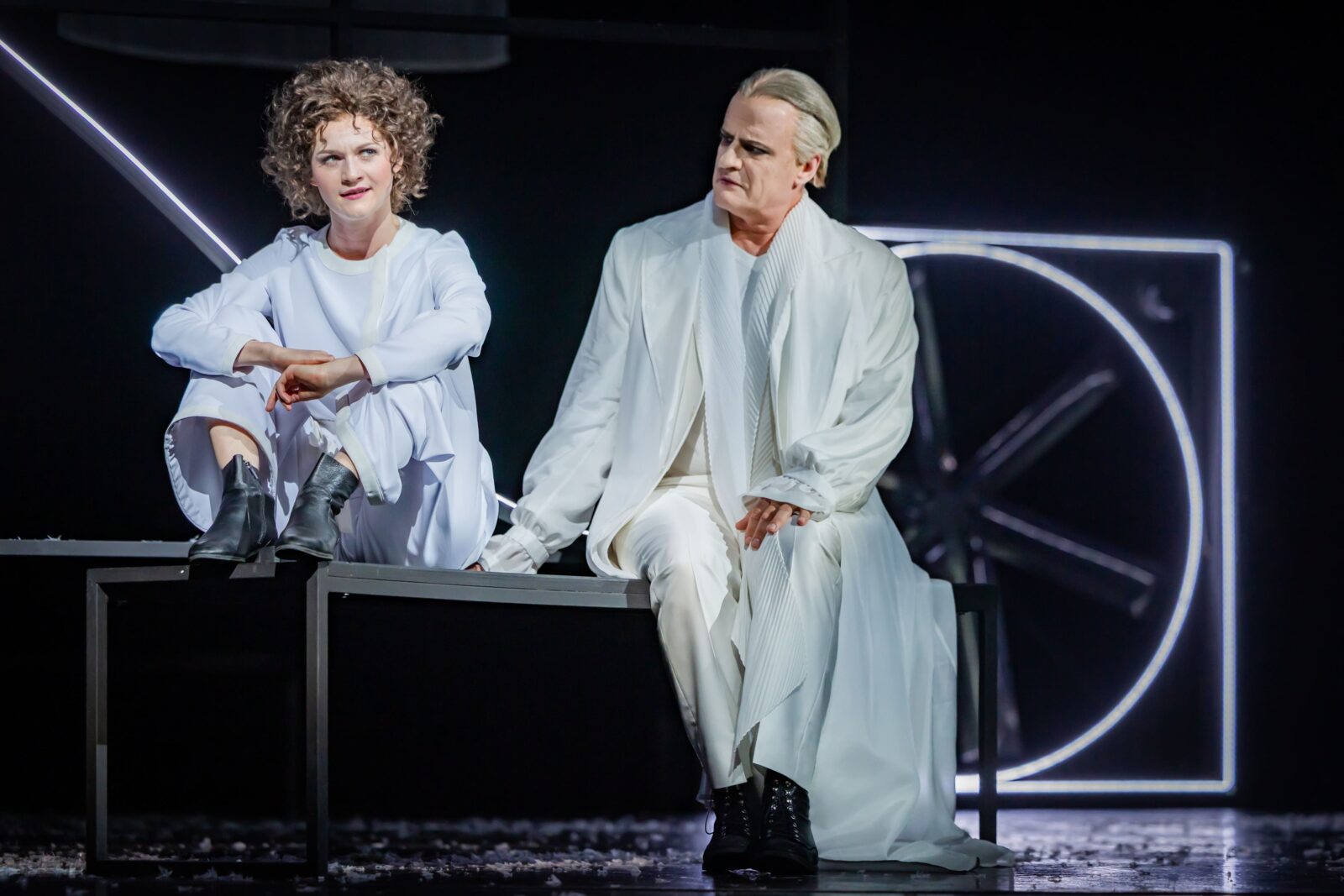 Lara Hofmann (Anja), Carlos Horacio Rivas (Wlad) © Sarah Jonek