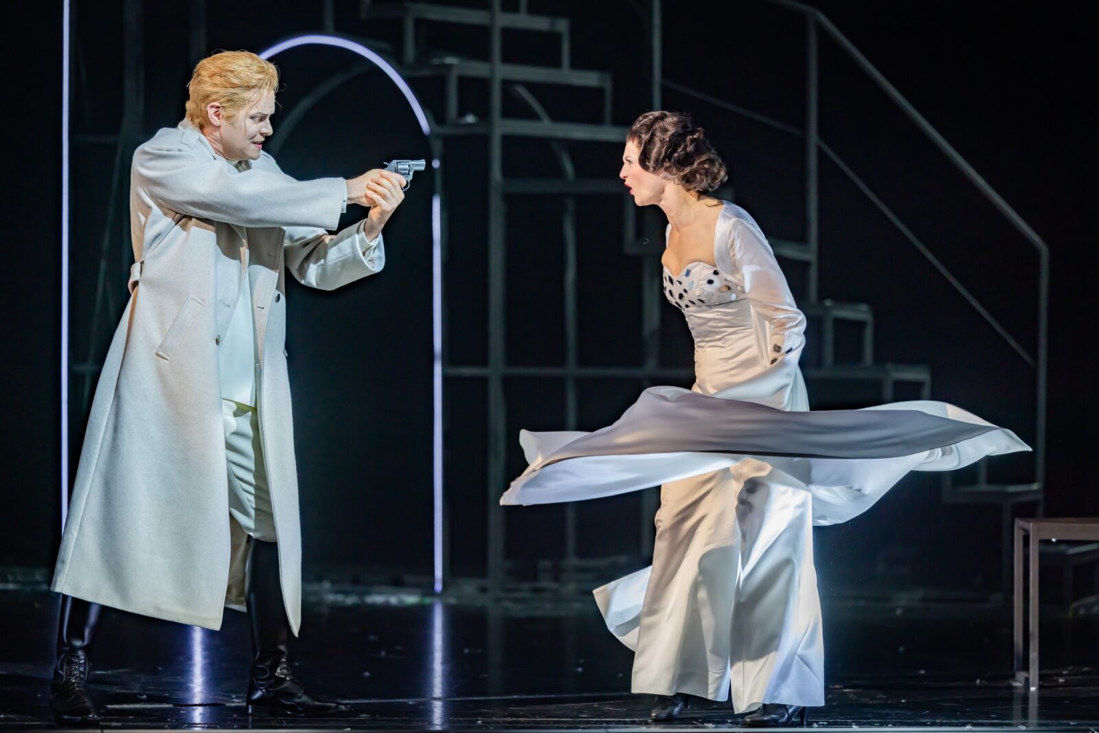 Nikolaj Alexander Brucker (Gleb), Lara Hofmann (Anja) © Sarah Jonek