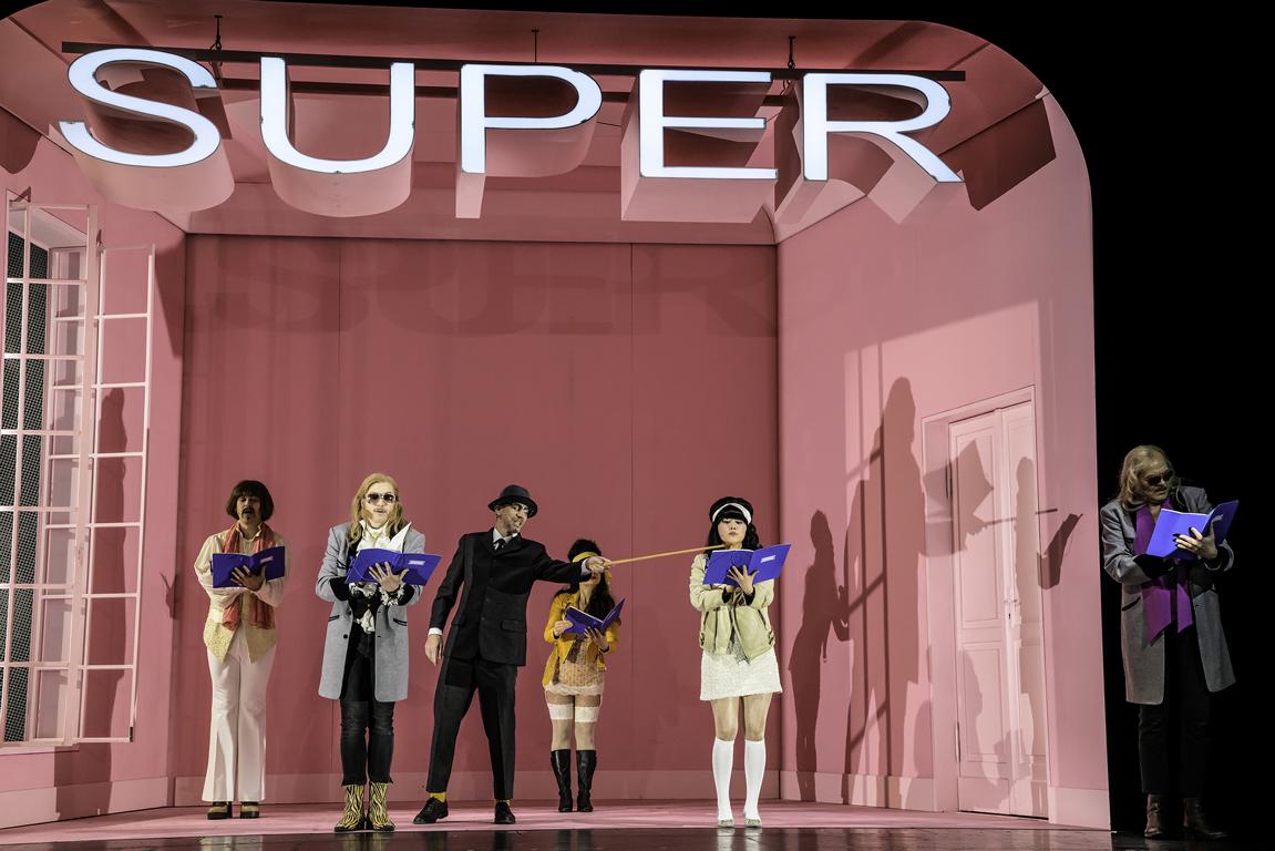Tomas Kildišius, Andrei Skliarenko (Candide), Evgueniy Alexiev, Mayan Goldenfeld (Paquette), Veronika Lee (Cunegonde), Thomas Wolff © Bettina Stöß
