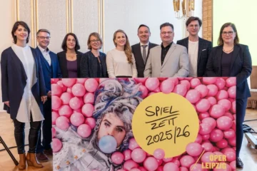 Sandra Janke (Co-Leiterin Junge Oper Leipzig/360°), Torsten Rose (Direktor Musikalische Komödie), Dr. Cornelia Preissinger (Operndirektorin), Lydia Schubert (Verwaltungsdirektorin), Marlene Hahn (Chefdramaturgin), Ivan Repušić (Generalmusikdirektor), Tobias Wolff (Intendant), Rémy Fichet (Direktor Leipziger Ballett), Dr. Skadi Jennicke (Bürgermeisterin und Beigeordnete für Kultur der Stadt Leipzig) &copy; Tom Schulze