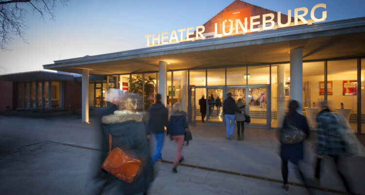 Theater Lüneburg &copy; Dan Hannen