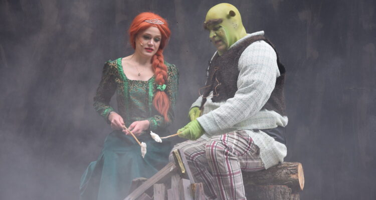 Annelen Beuse (Fiona) Thorsten Kramer (Shrek) © Freilichtbühne Coesfeld