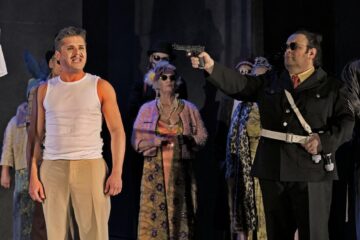 Eric Eisenach (Macheath), Tobias Amadeus Schöner (Smith) © Harztheater