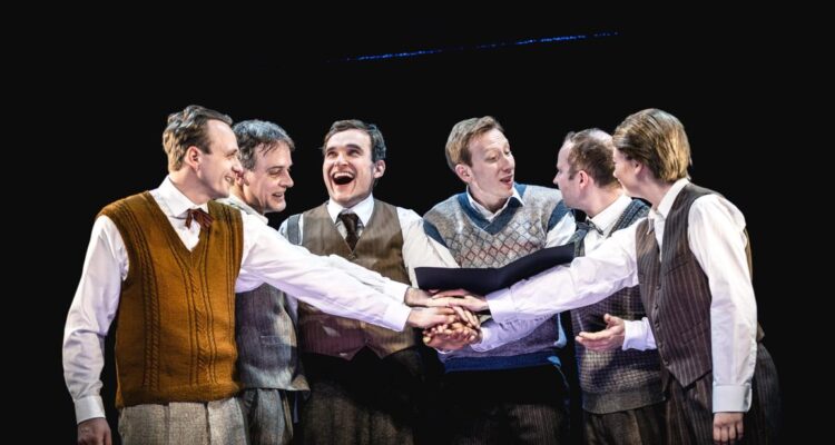 Jan Arne Looss (Harry), Dirk Böther (Roman), Lars Fabian (Erich), Philipp Keßel (Robert), Moritz Aring (Ari), Janna Friedrich (Erwin) © Marie Liebig