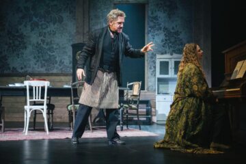 Johannes Zeiler (Nick Lane), Elisabeth Sikora (Elizabeth Lane) &copy; Sebastian Autrenrieth