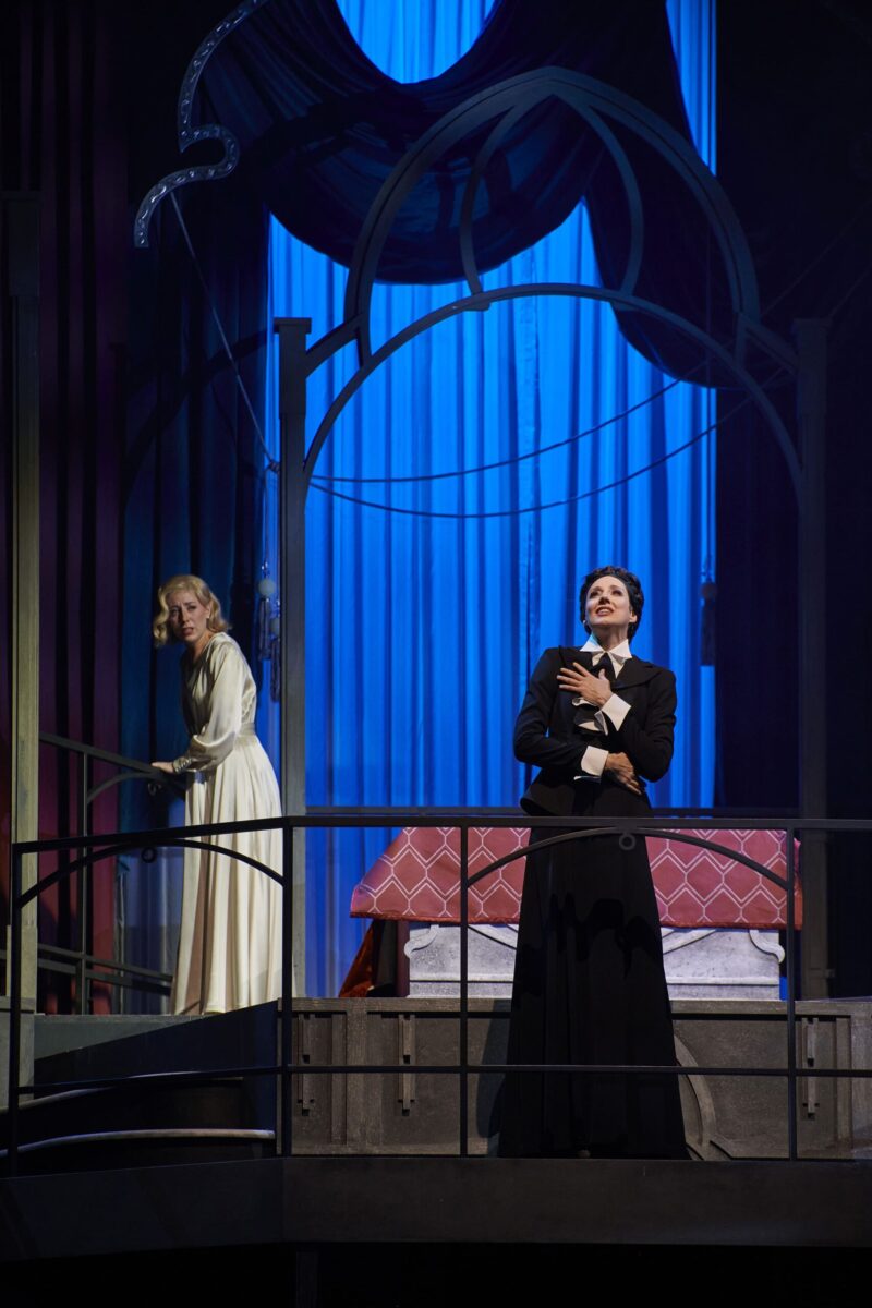 Antonia Kalinowski, Bettina Mönch © Björn Hickmann