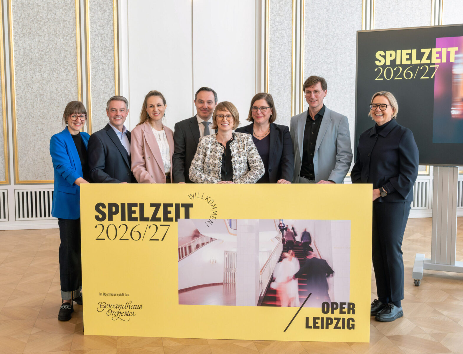 Das Team der Oper Leipzig bei der Spielplanpräsentation 2026/27 &copy; Tom Schulze