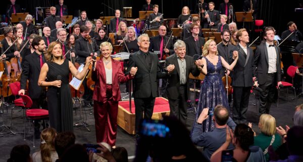Roberta Valentini, Milica Jovanović, Guy Simpson, Stephen Schwartz, Harriet Jones, Anton Zetterholm, Thomas Hohler &copy; WDR/Claus Langer