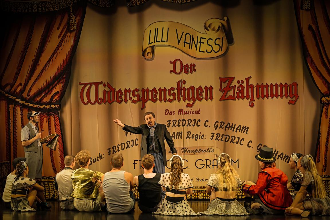Darius Merstein-MacLeod, Ensemble, © Pfalztheater Kaiserslautern/Andreas Etter