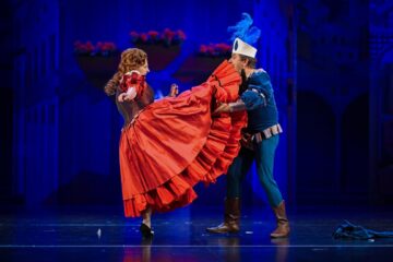 Astrid Vosberg, Darius Merstein-MacLeod, © Pfalztheater Kaiserslautern/Andreas Etter