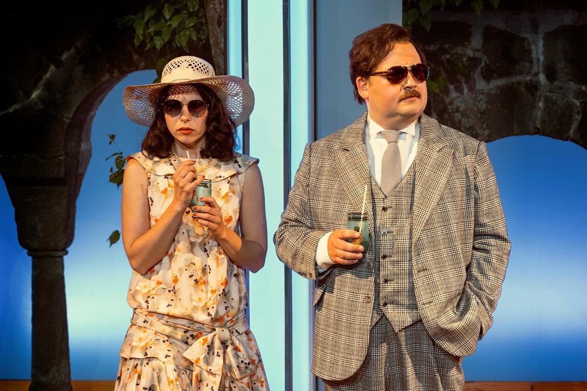 Meike Pintaske (Daisy Buchanan), Lennart Matthiesen (Jay Gatsby) © Nicole Brühl