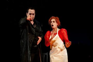 Thomas Rettensteiner (Sweeney Todd), Evelyn Krahe (Mrs. Lovett) © Peter van Heesen