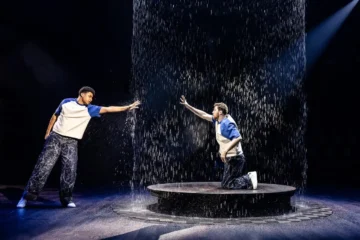 Ed Larkin und Djavan van de Fliert in "The Little Big Things", Koninklijk Theater Carré Amsterdam &copy; Danny Kaan